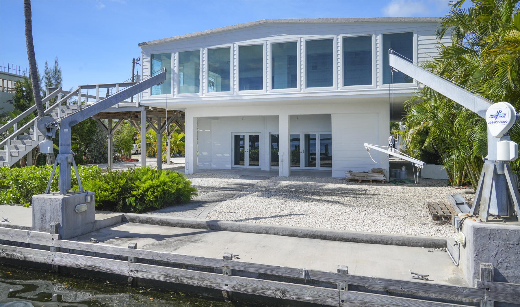 2 North Drive