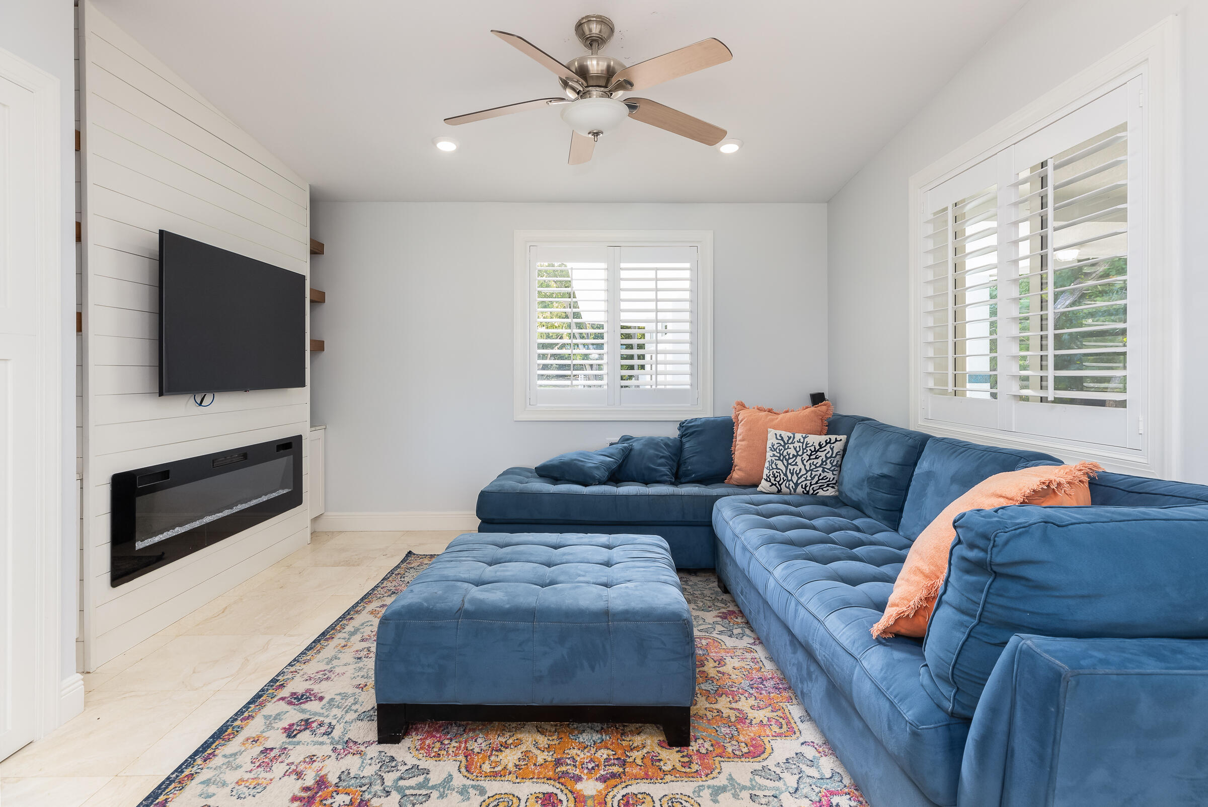 168 Harborview Drive
