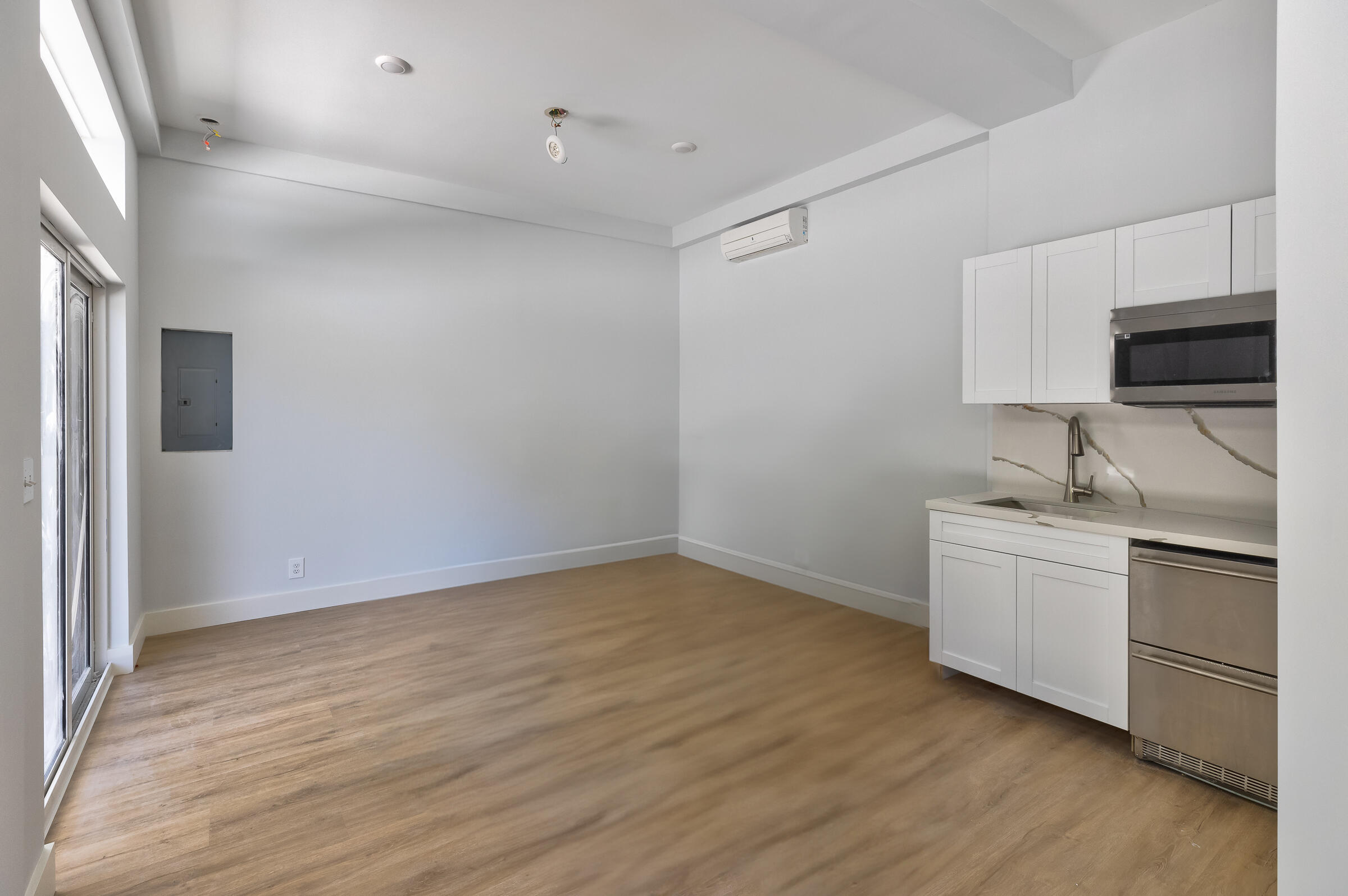 168 Harborview Drive