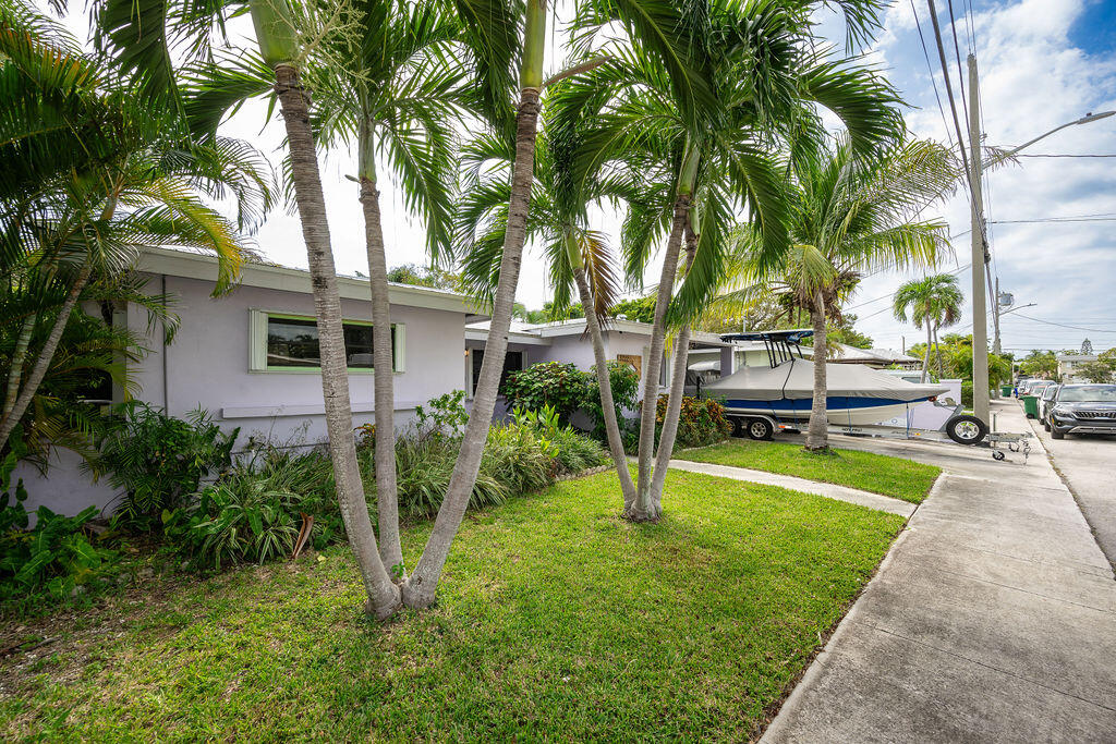 3722 Cindy Avenue