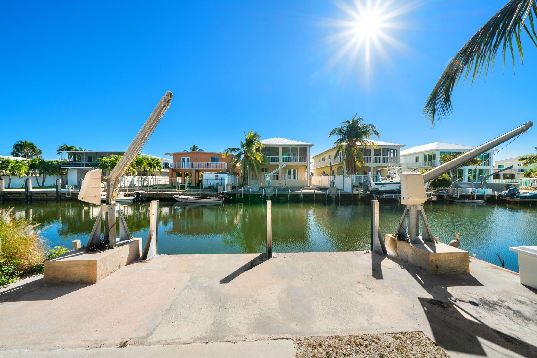 218 S Coconut Palm Boulevard