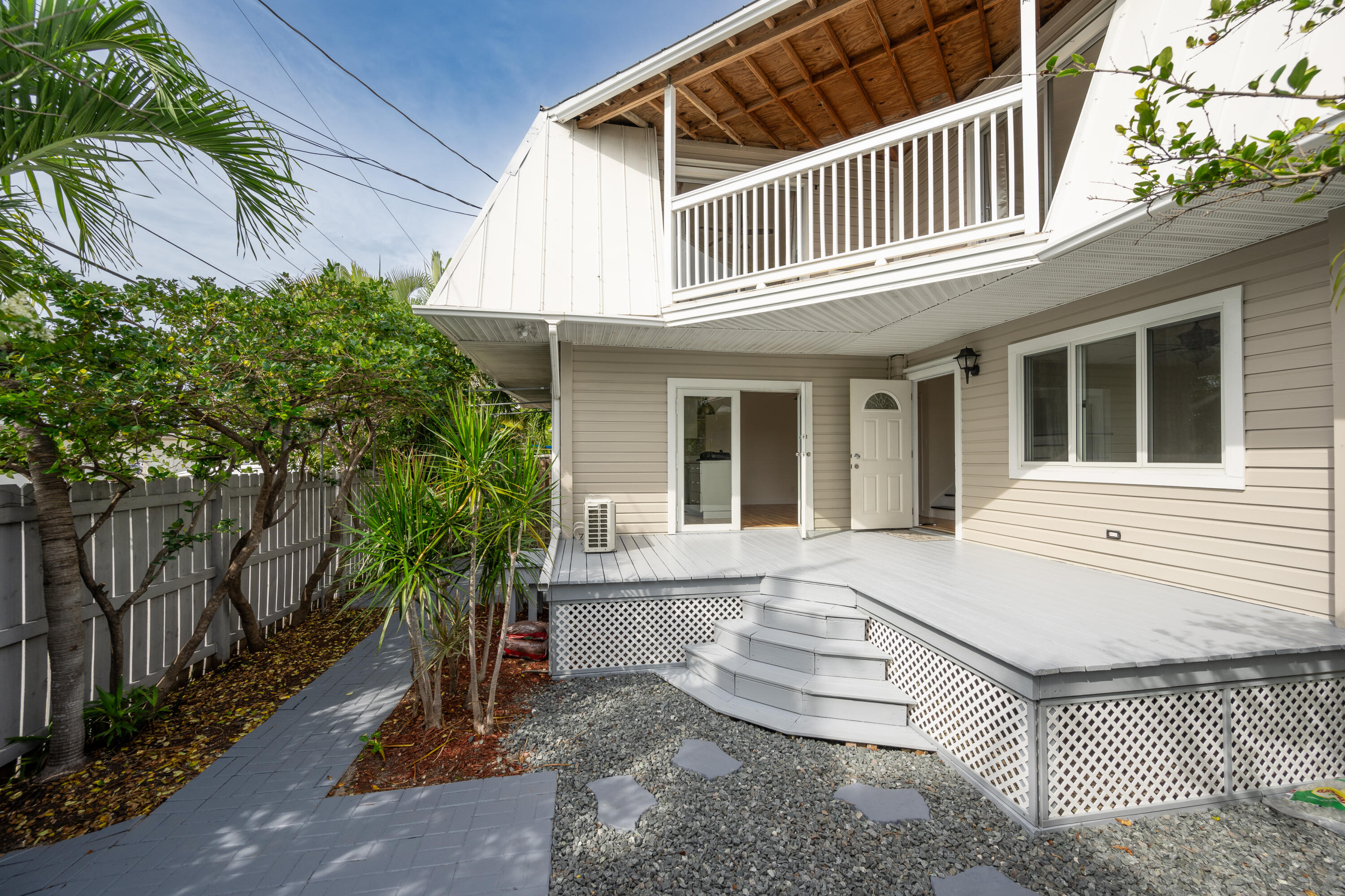 3211 Pearl Avenue