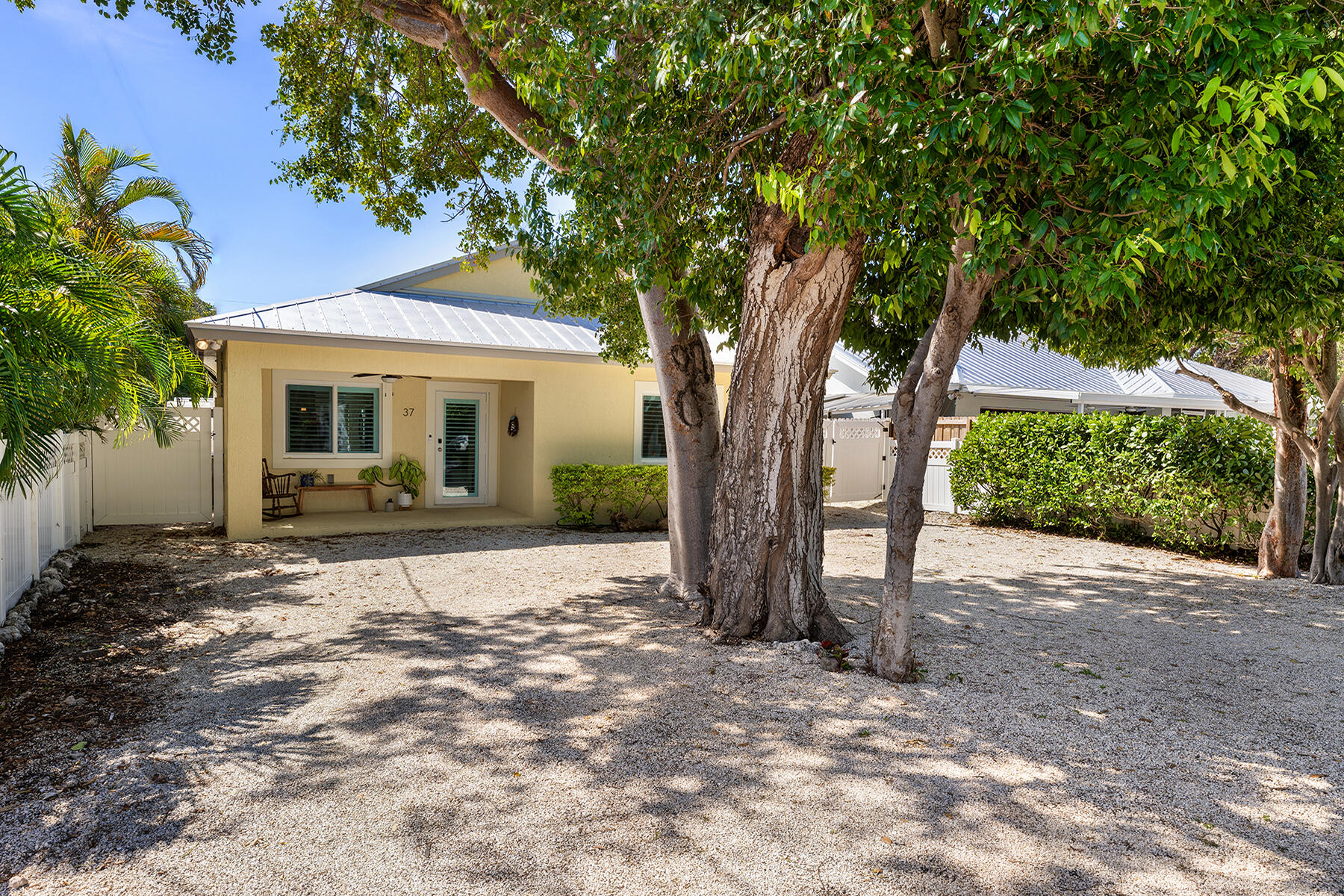 37 Bonefish Avenue