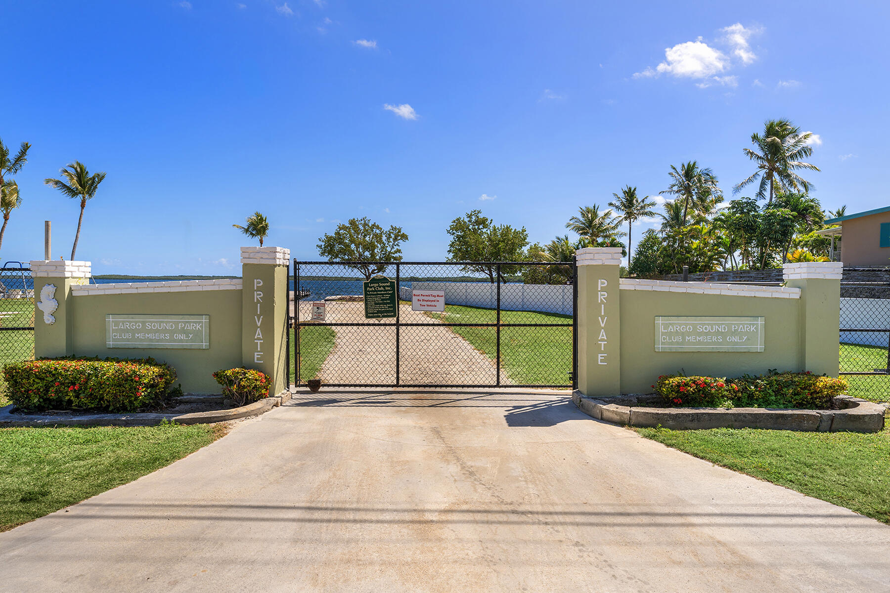 37 Bonefish Avenue