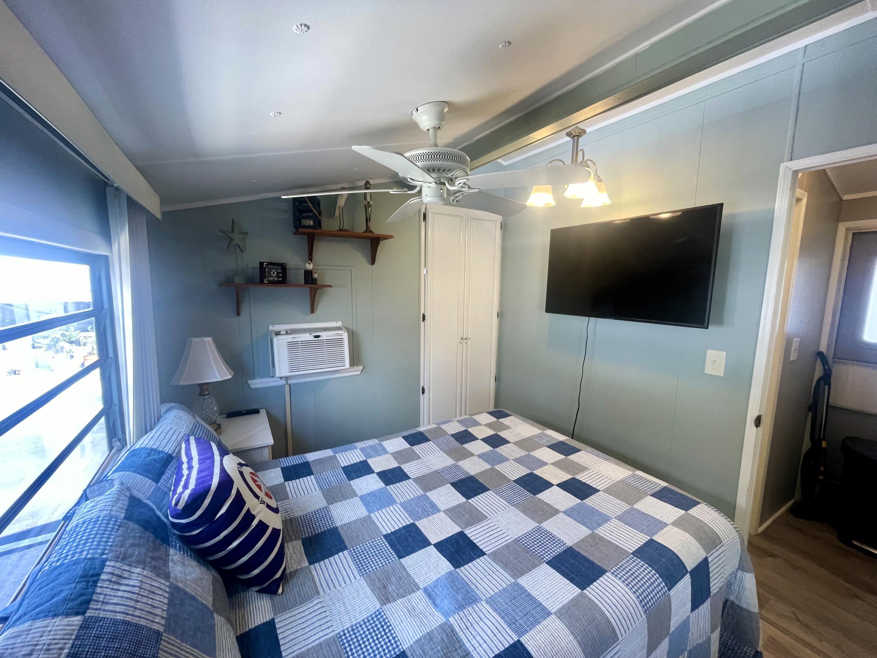 6099 Overseas Highway Unit: 40E