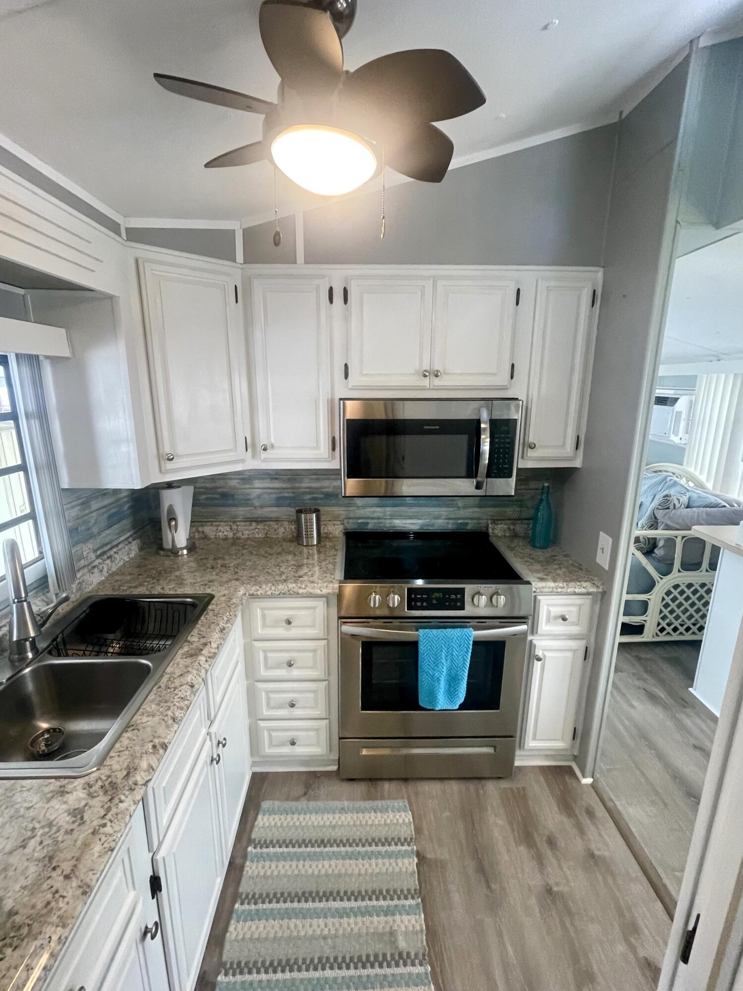 6099 Overseas Highway Unit: 40E