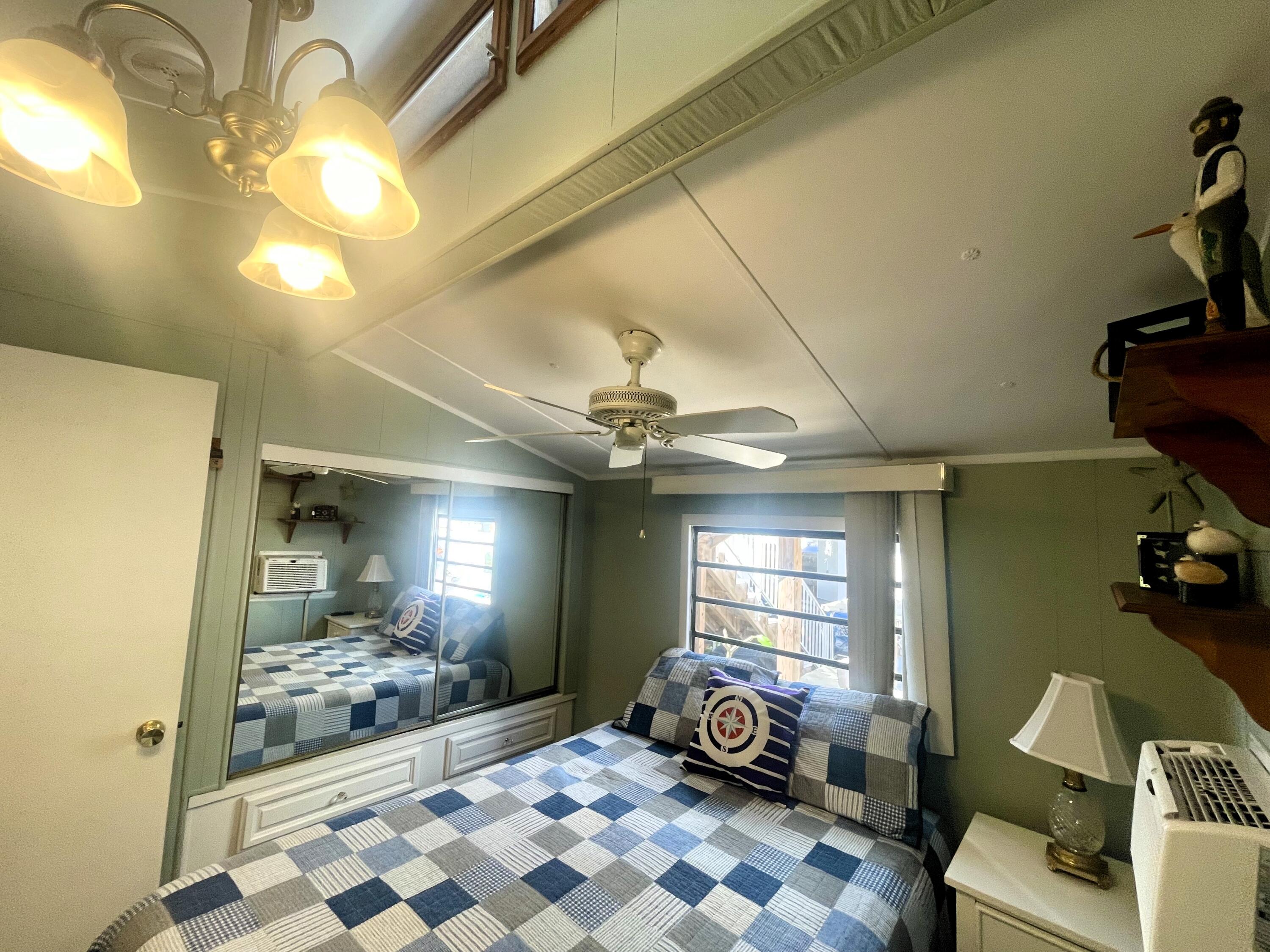 6099 Overseas Highway Unit: 40E