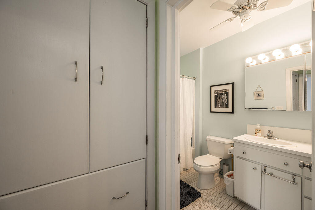 812 South Street Unit: 4