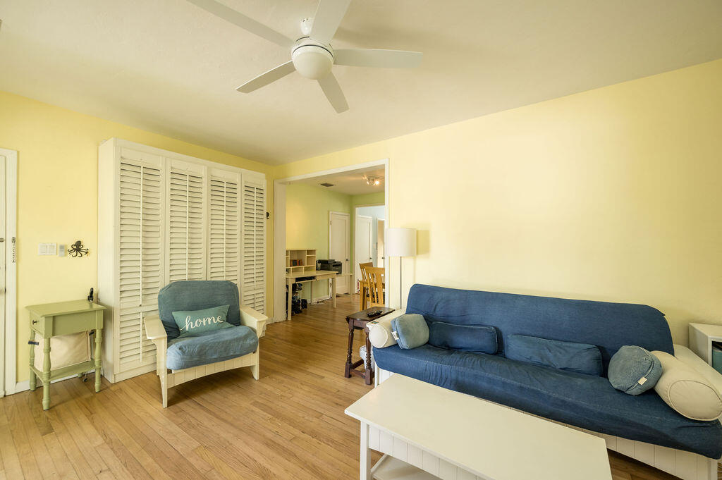 812 South Street Unit: 4