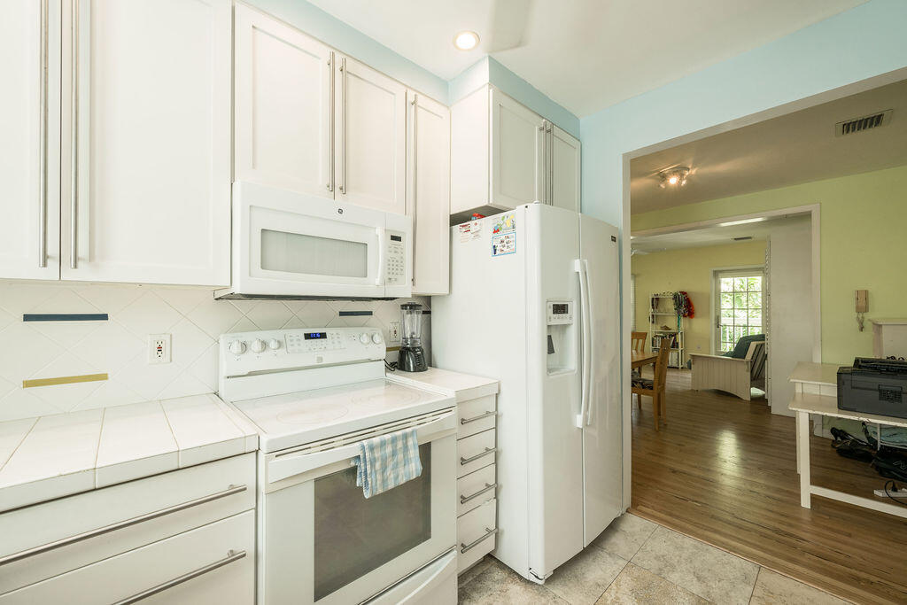 812 South Street Unit: 4