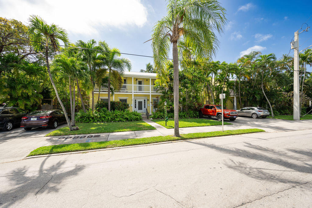 812 South Street Unit: 4