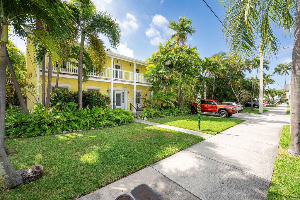 812 South Street Unit: 4