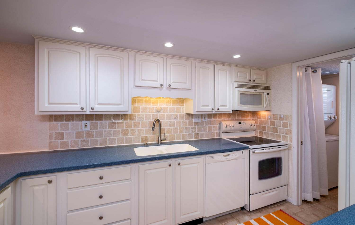 201 E Ocean Drive Unit: 209