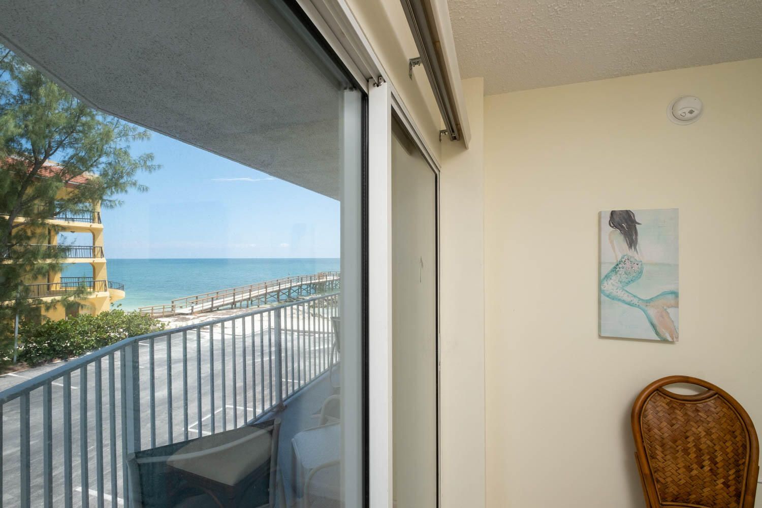 201 E Ocean Drive Unit: 209