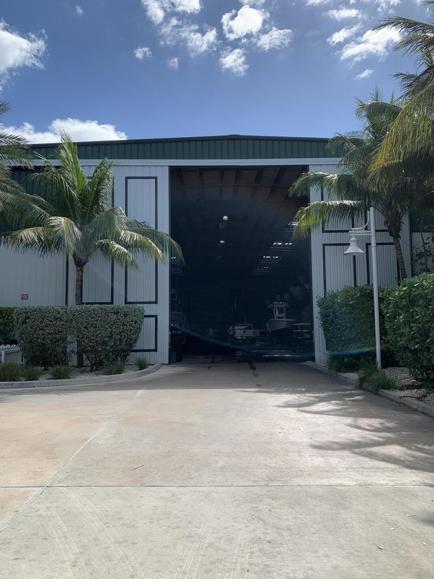 5950 Peninsular Avenue Unit: H-3