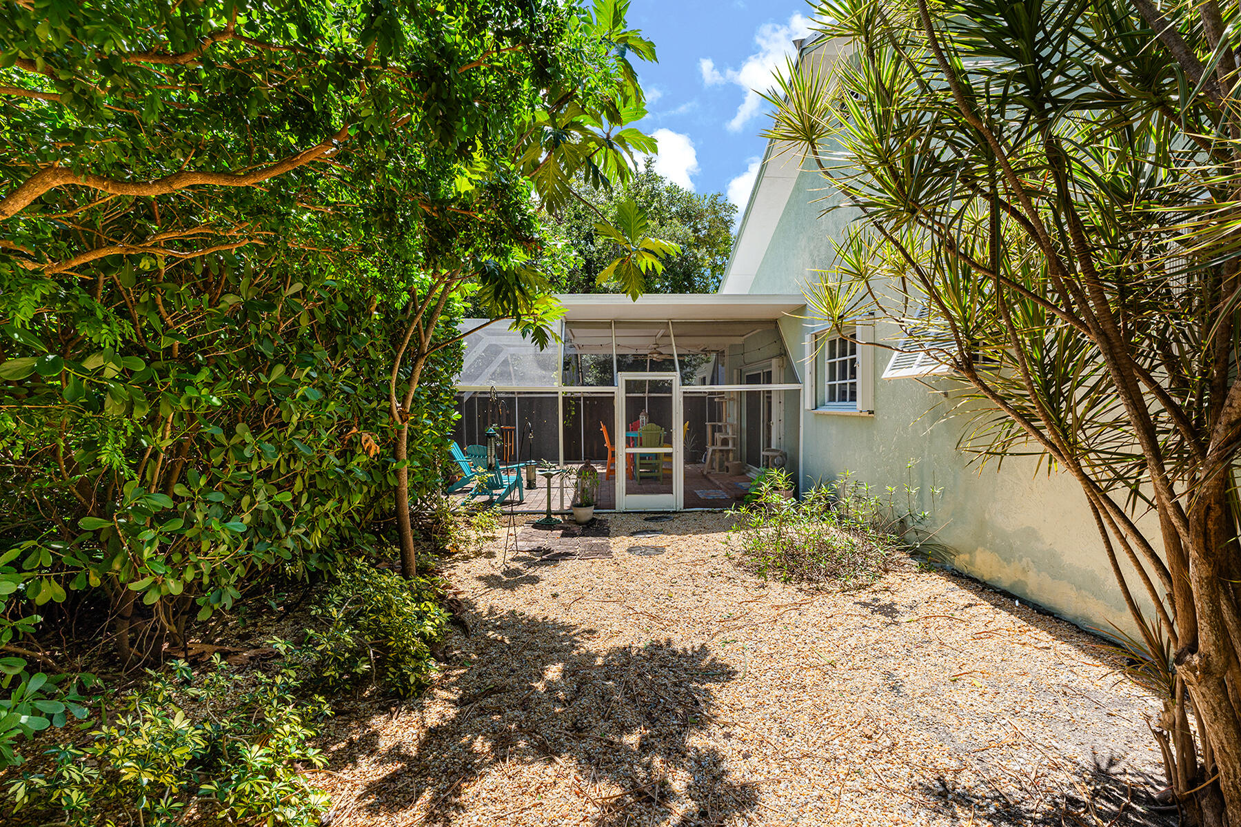 214 Apache Street