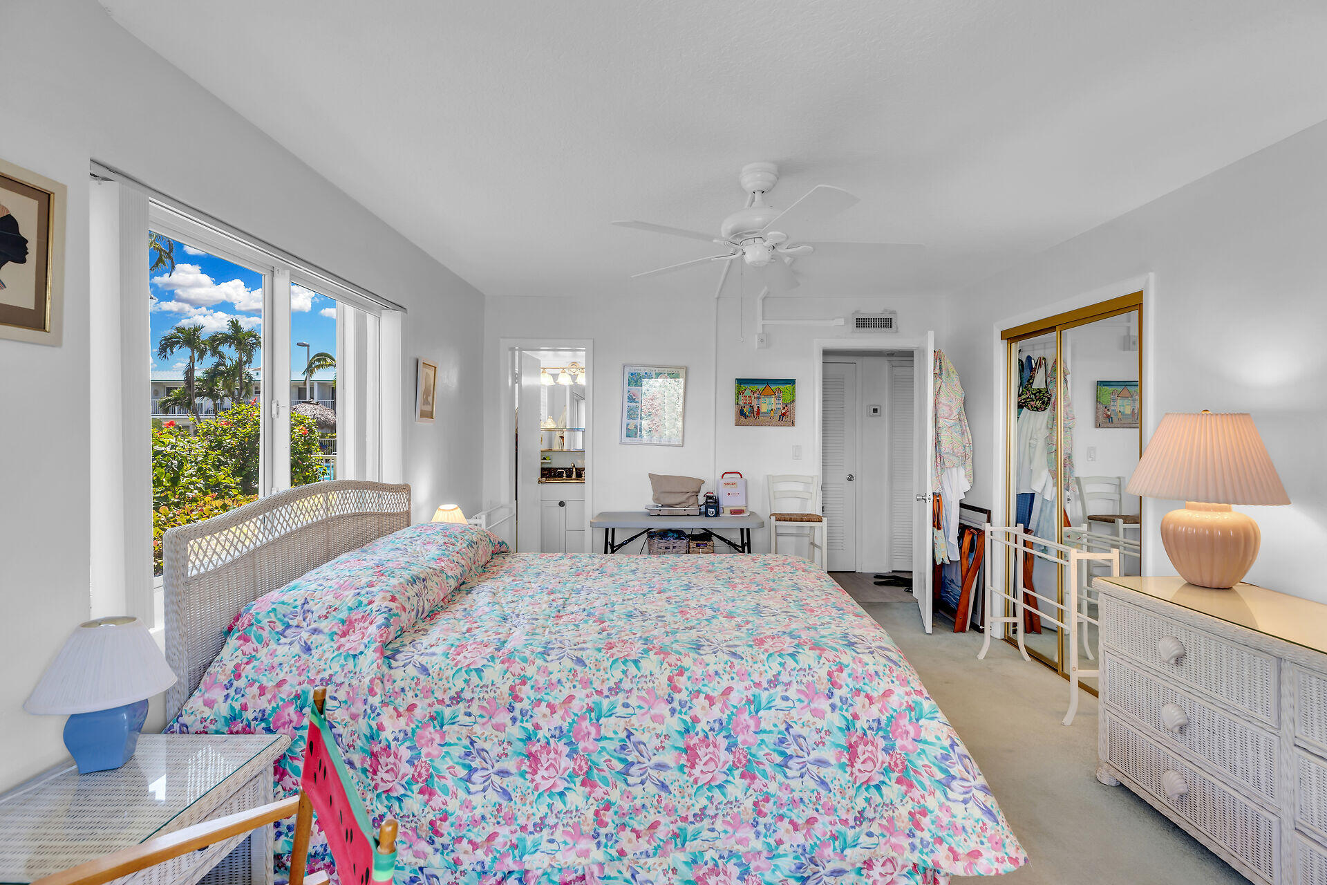 1101 W Ocean Drive Unit: 14