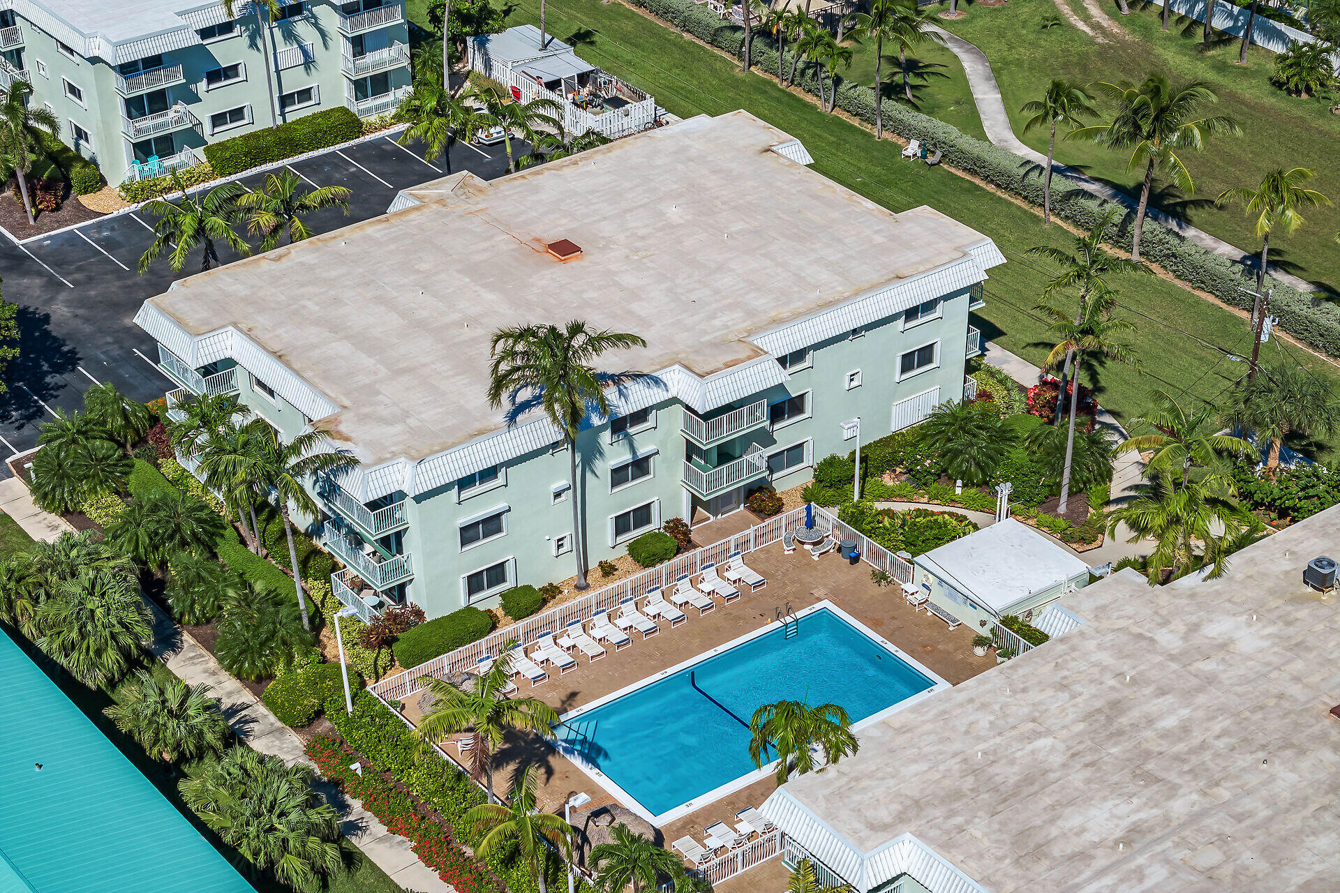 1101 W Ocean Drive Unit: 14