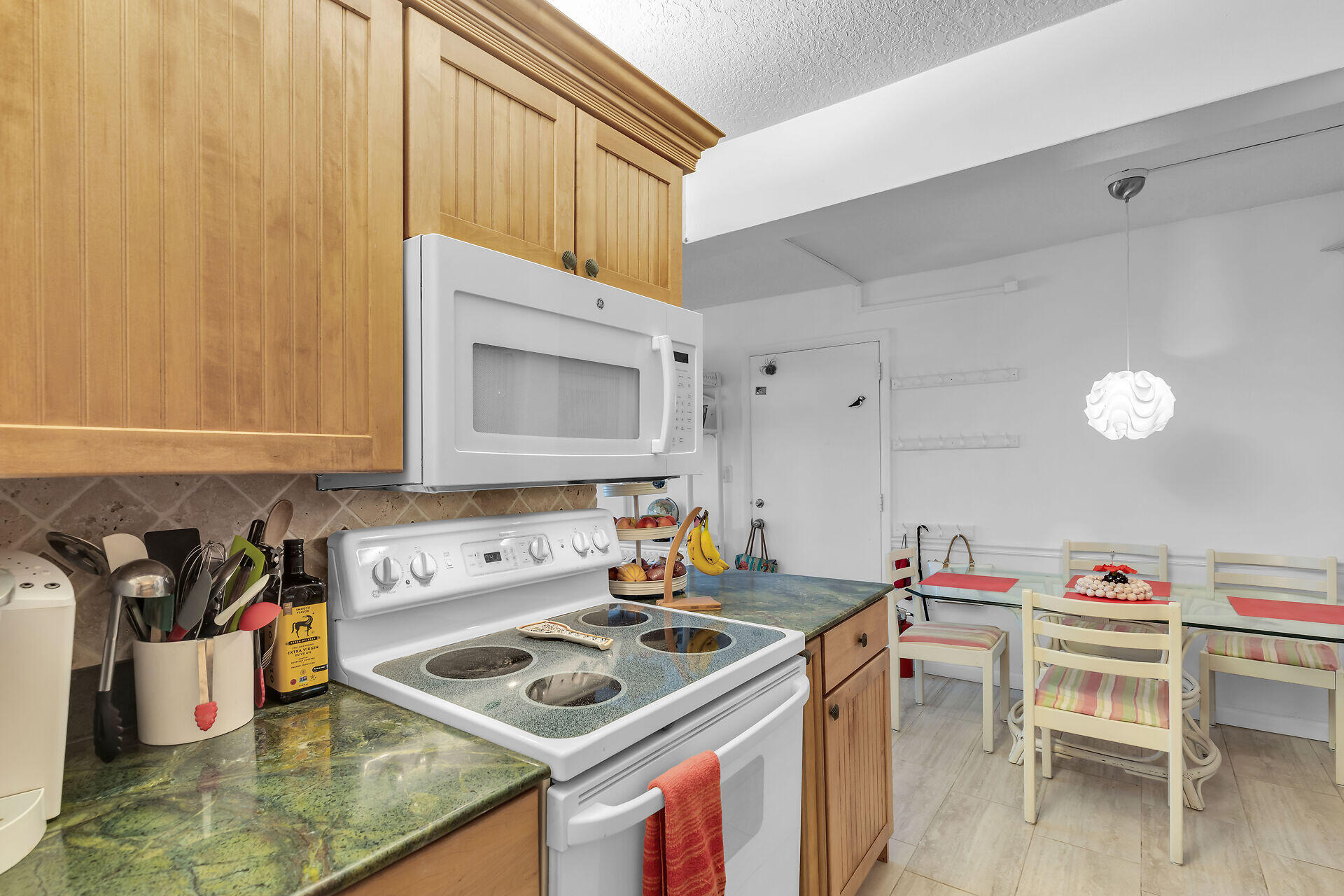 1101 W Ocean Drive Unit: 14