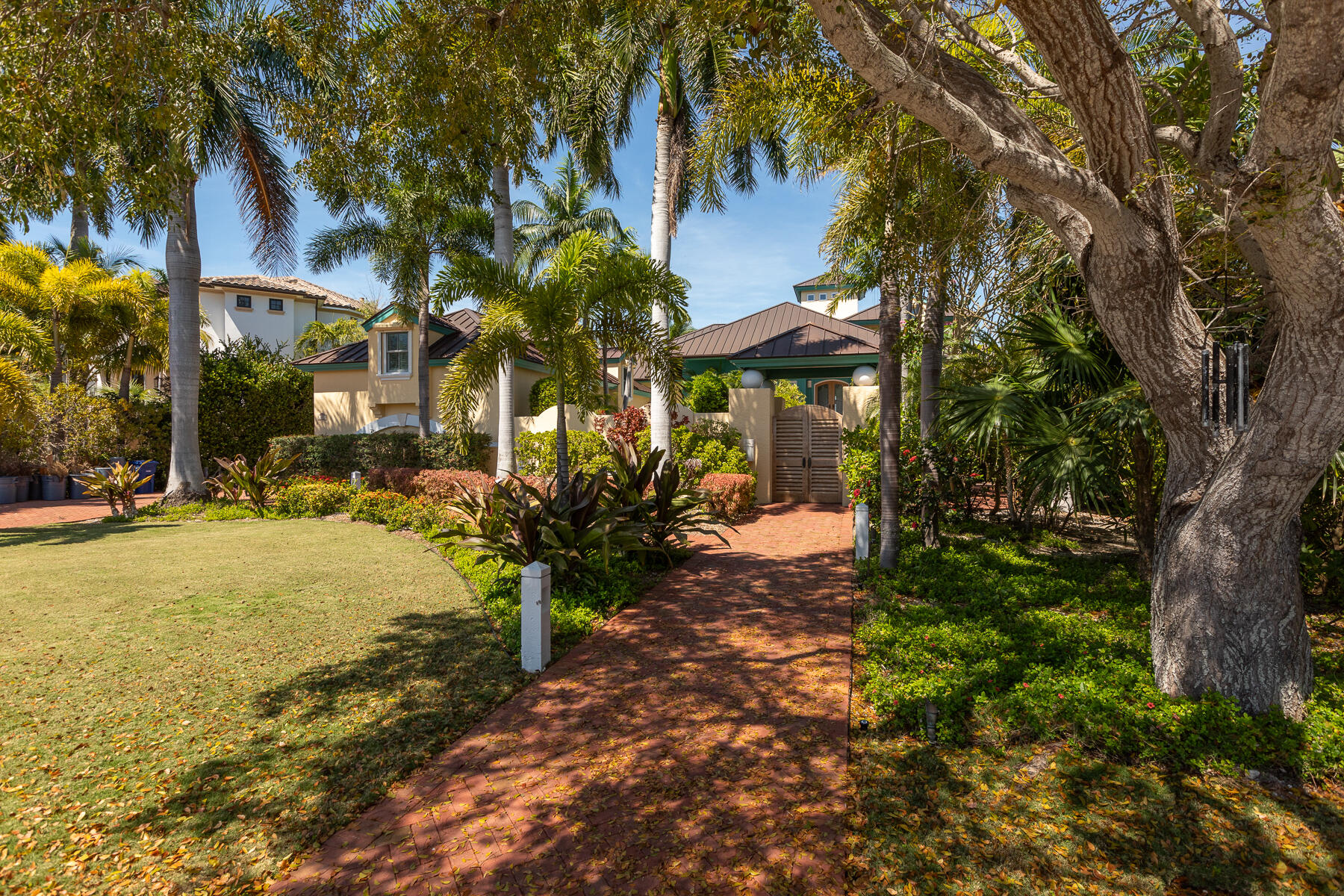 47 Cannon Royal Drive