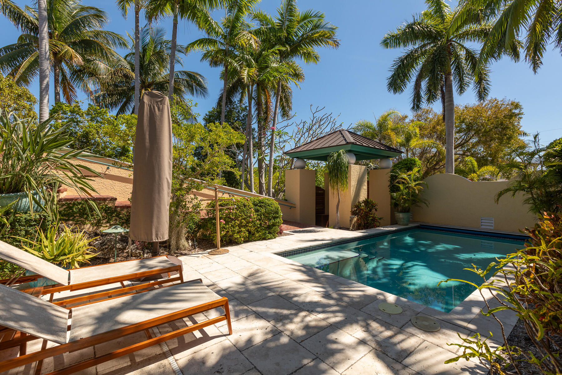 47 Cannon Royal Drive