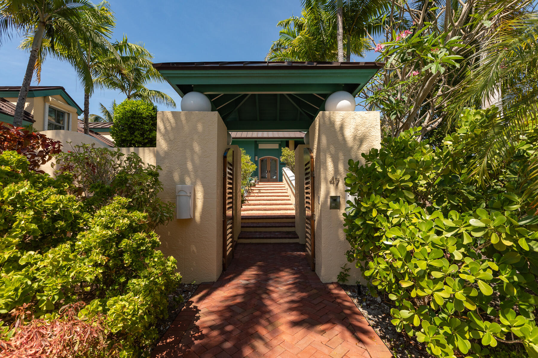 47 Cannon Royal Drive