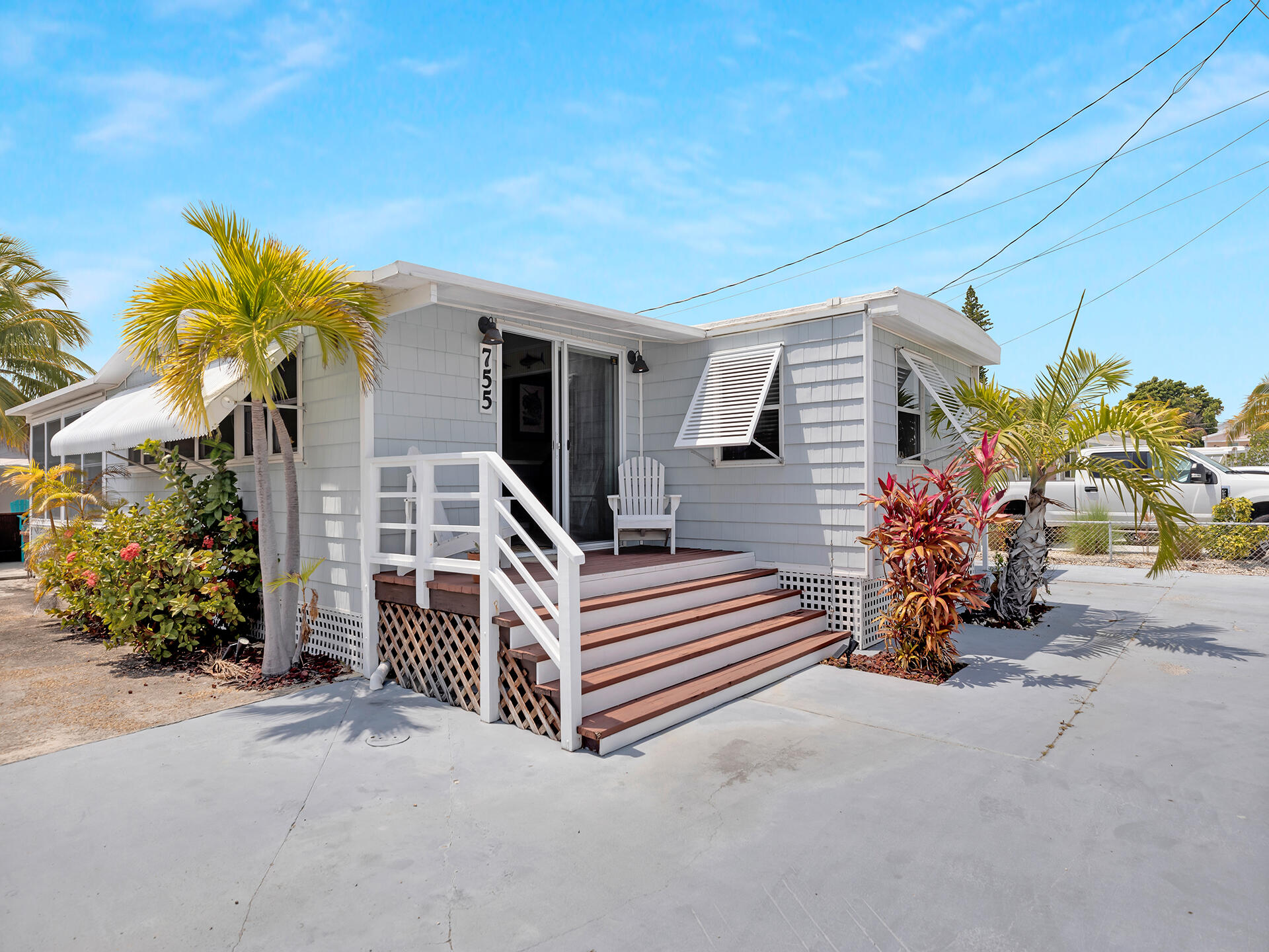 755 25Th Street