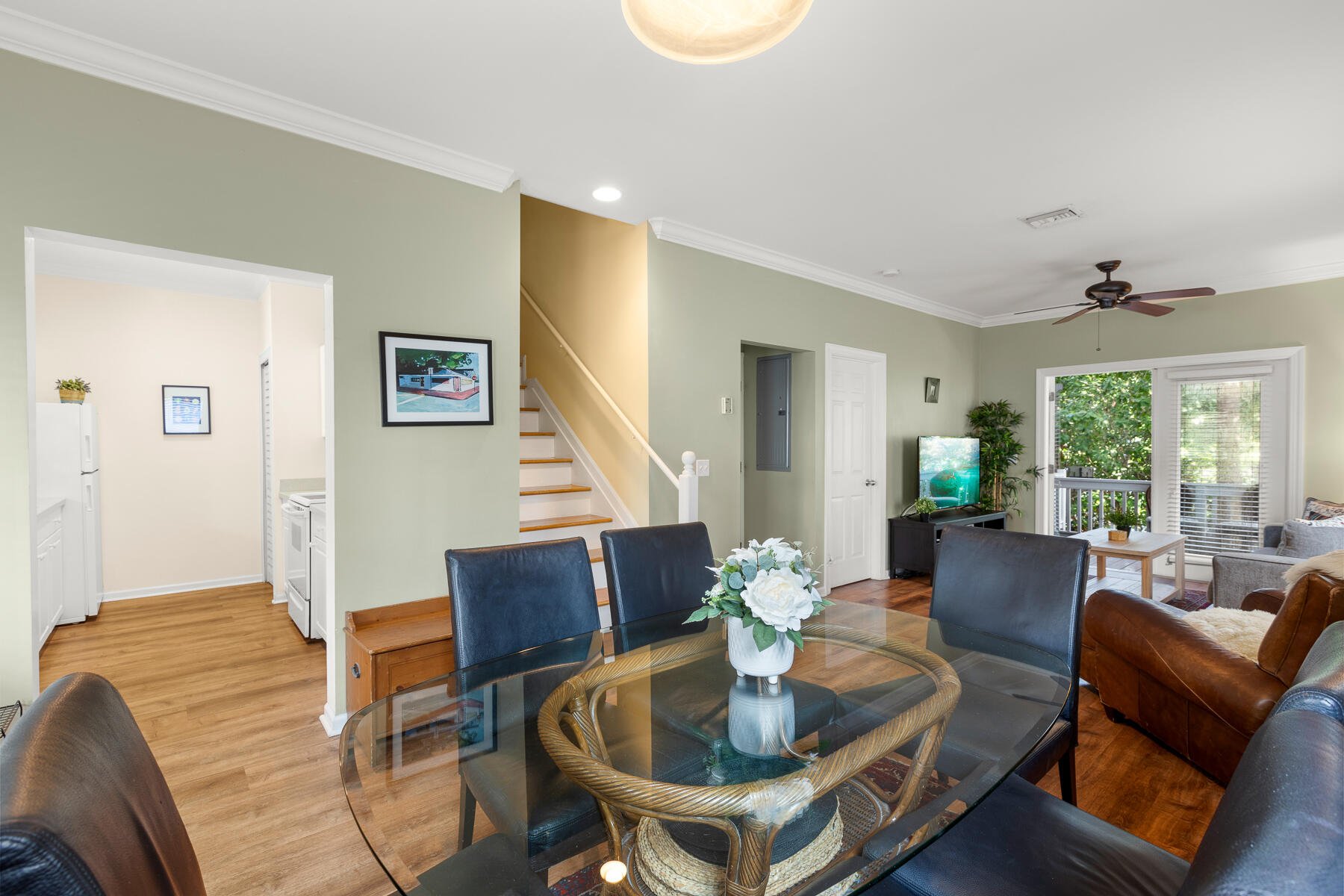 41 Coral Way