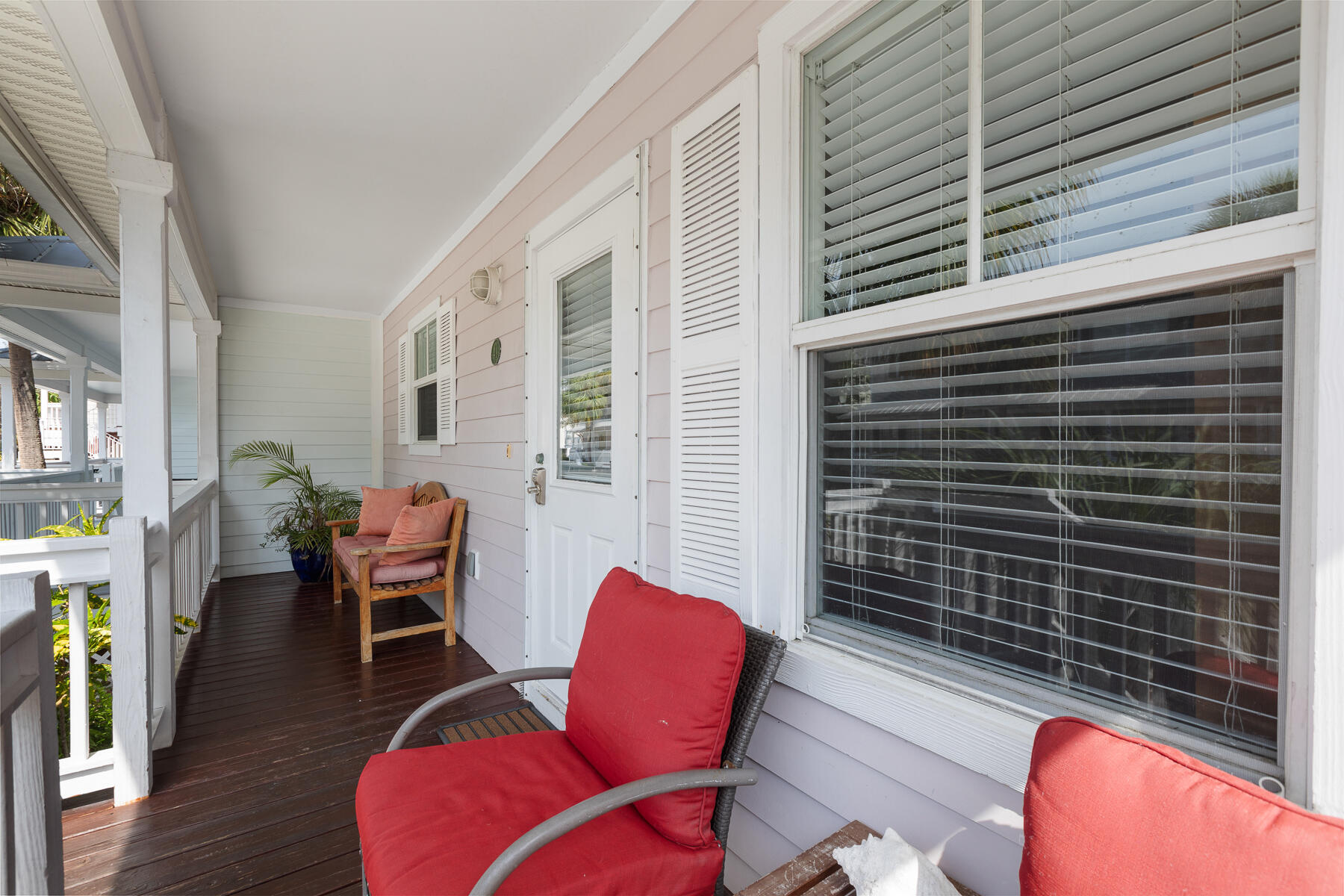 41 Coral Way