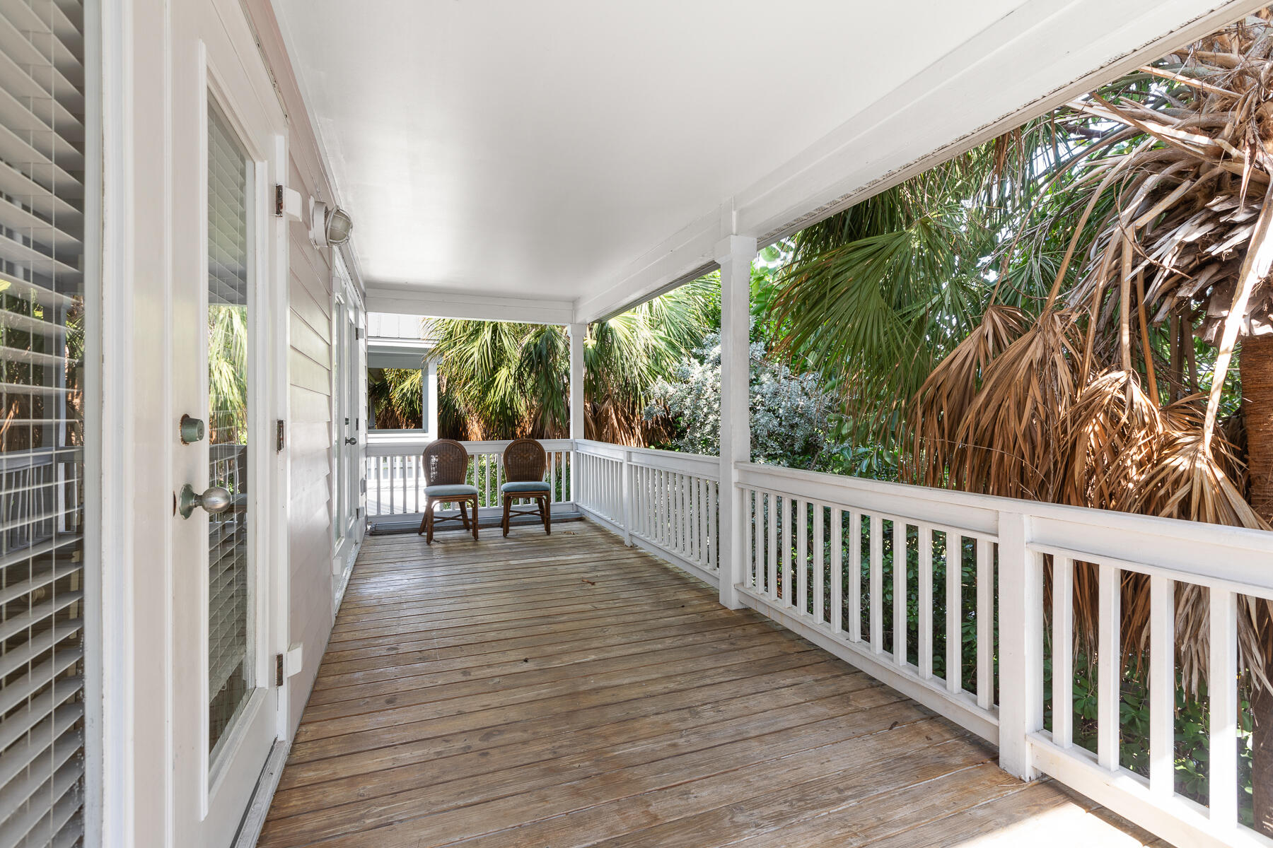 41 Coral Way