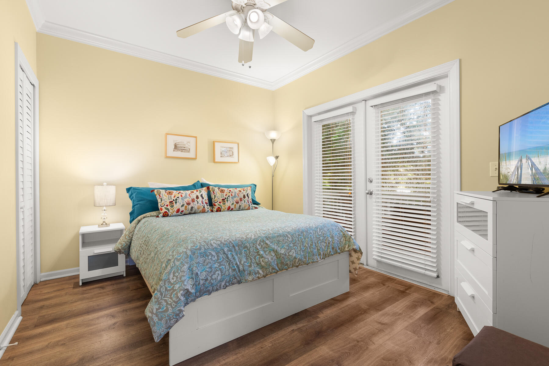 41 Coral Way