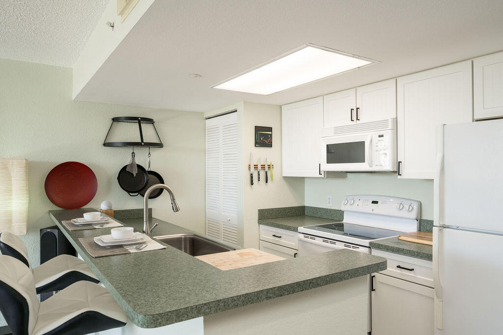 3675 Seaside Drive Unit: 440