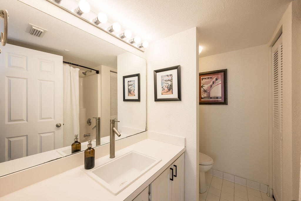 3675 Seaside Drive Unit: 440