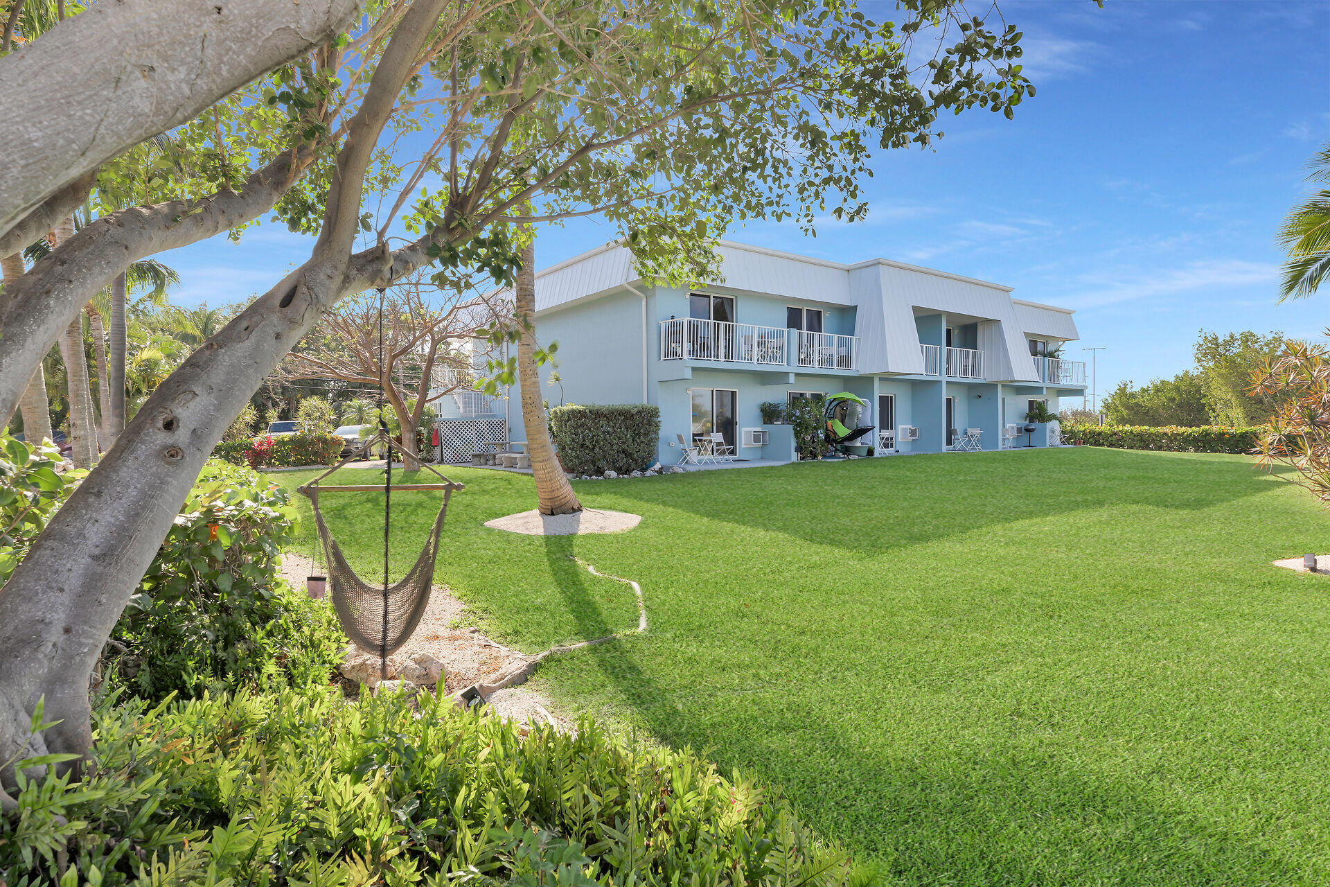 300 Duck Key Drive Unit: 12