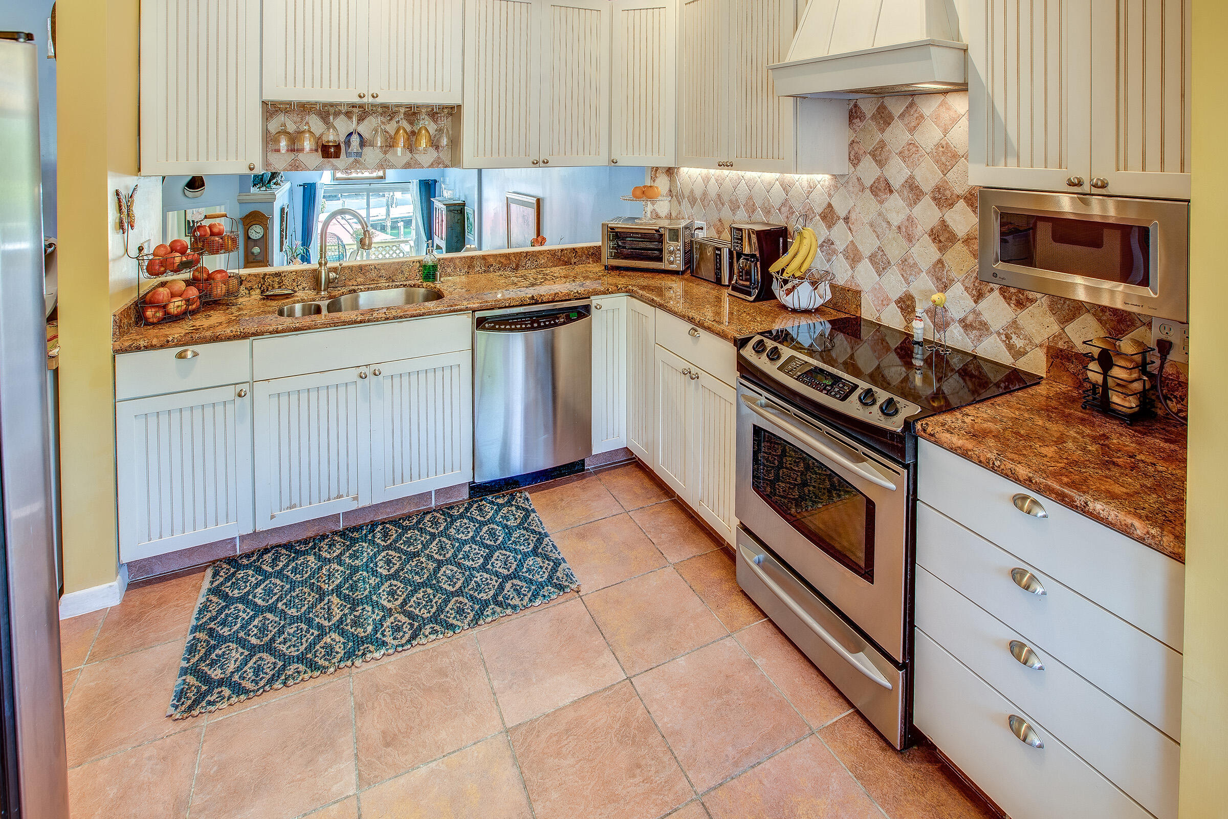 24 Jade Drive Unit: 4