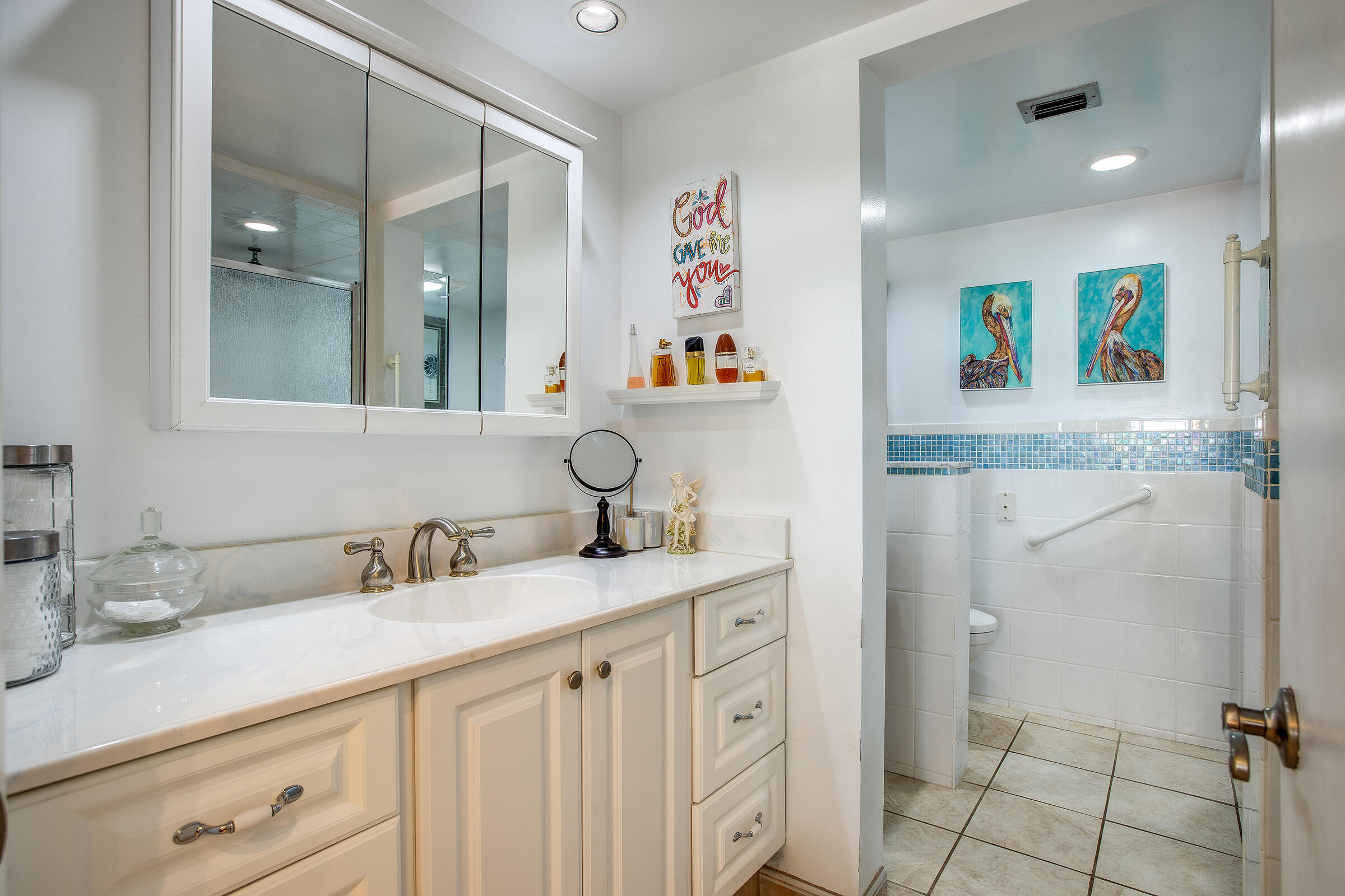 24 Jade Drive Unit: 4