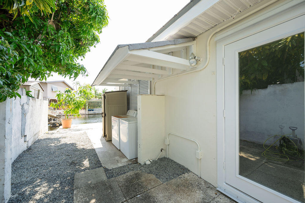 1724 Bahama Drive