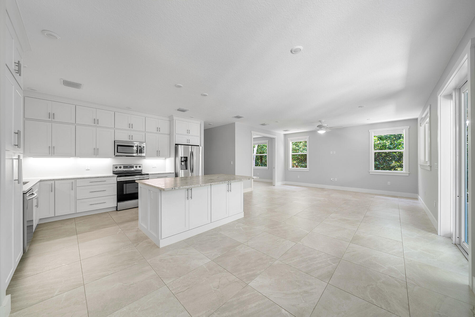125 N Hammock Road
