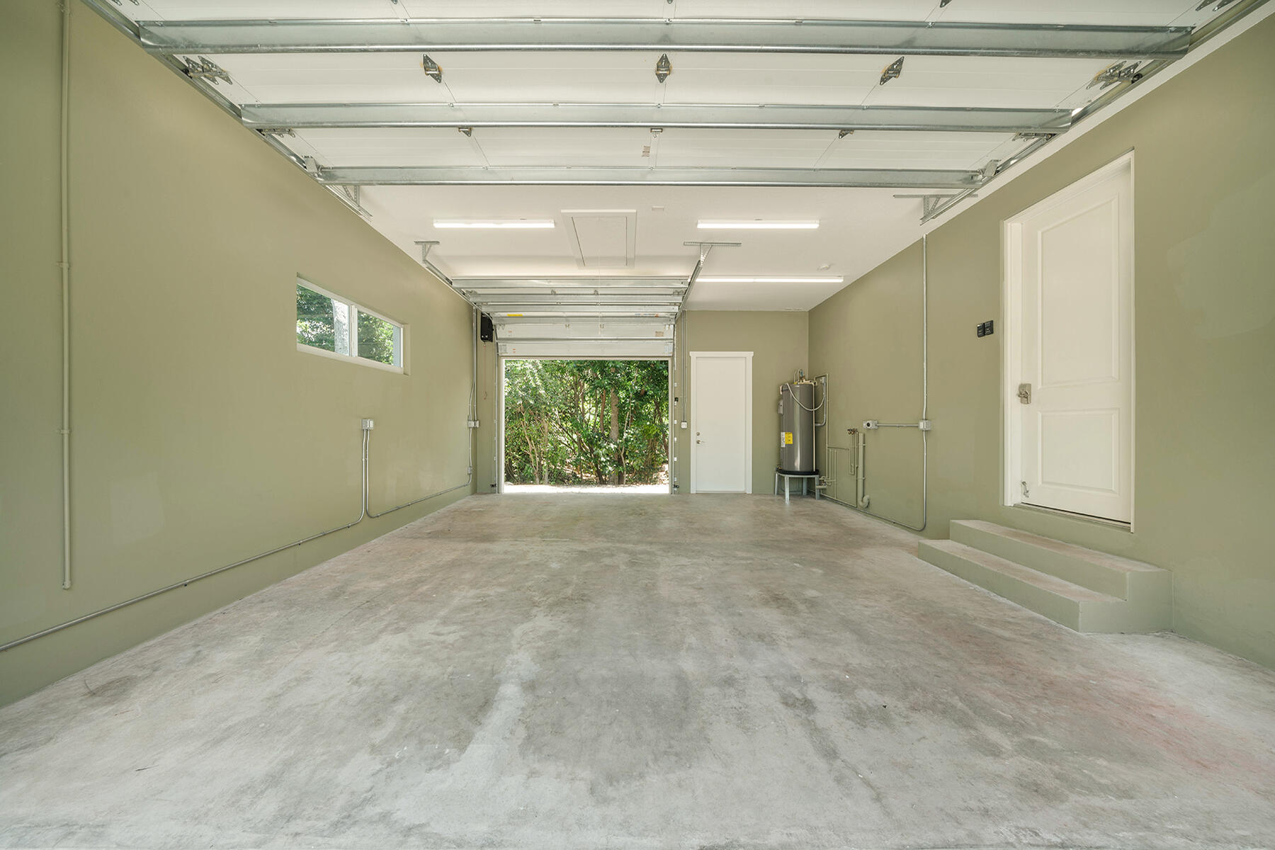 125 N Hammock Road