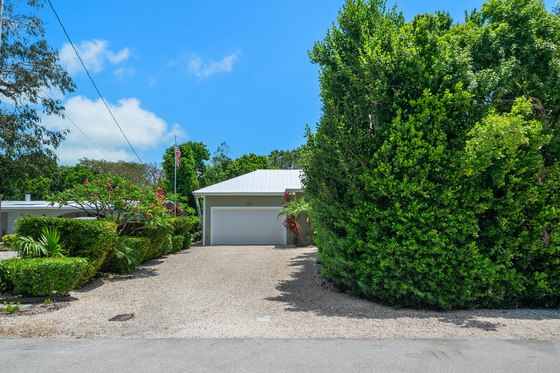 125 N Hammock Road