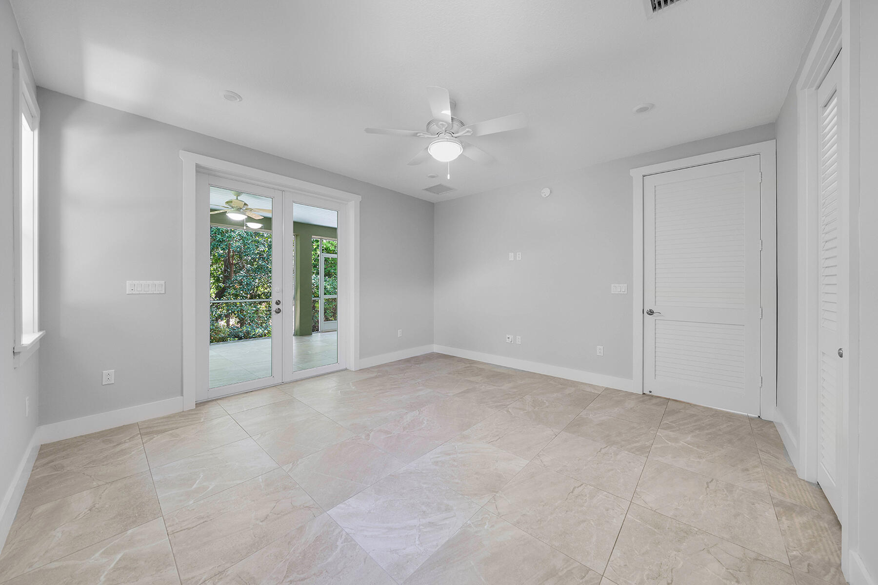 125 N Hammock Road