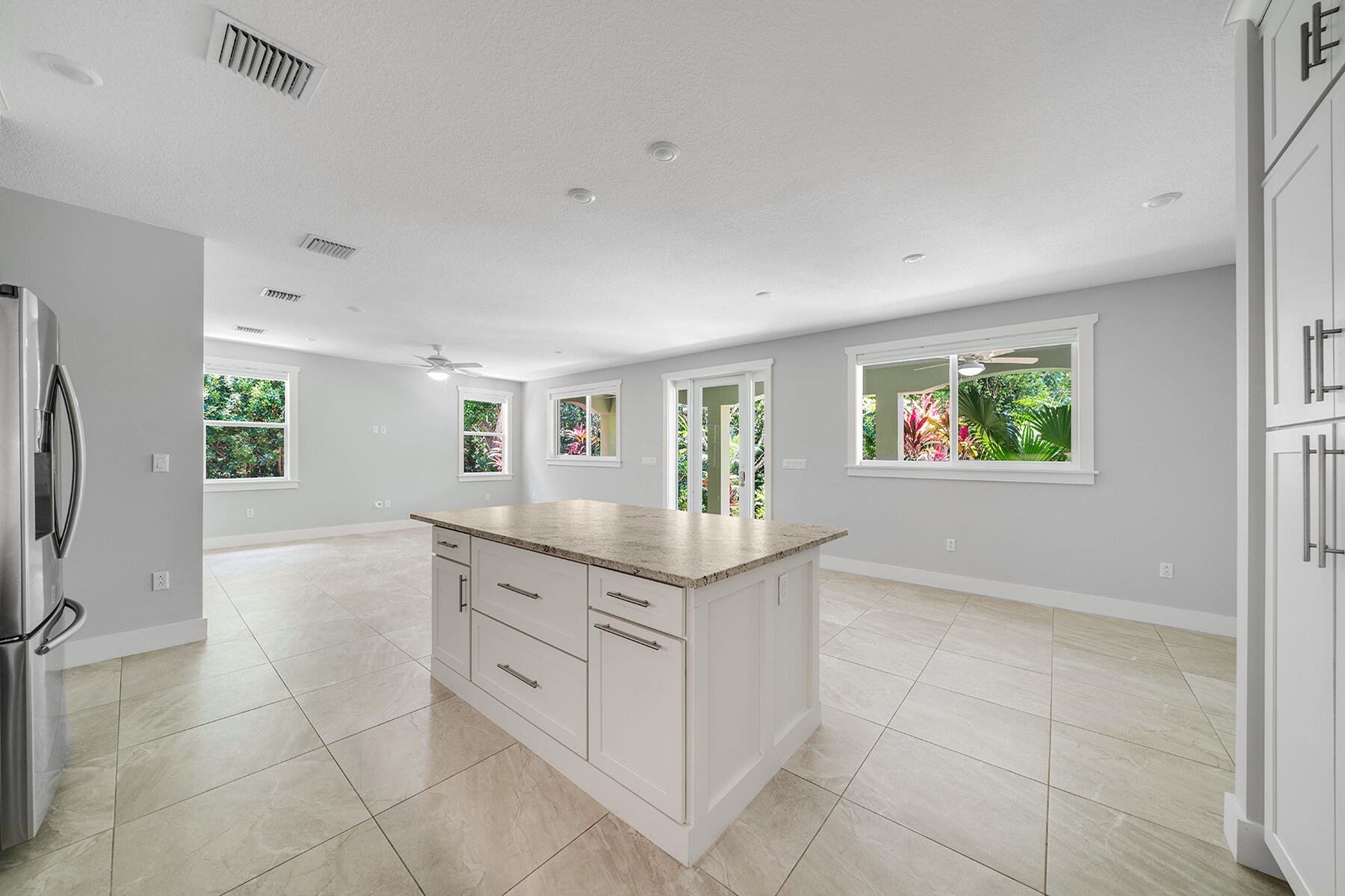 125 N Hammock Road
