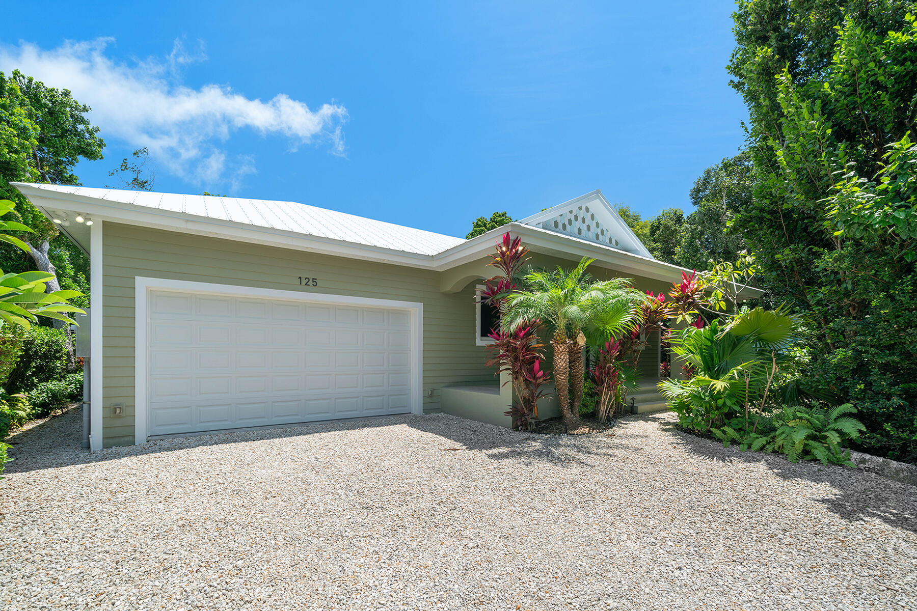 125 N Hammock Road