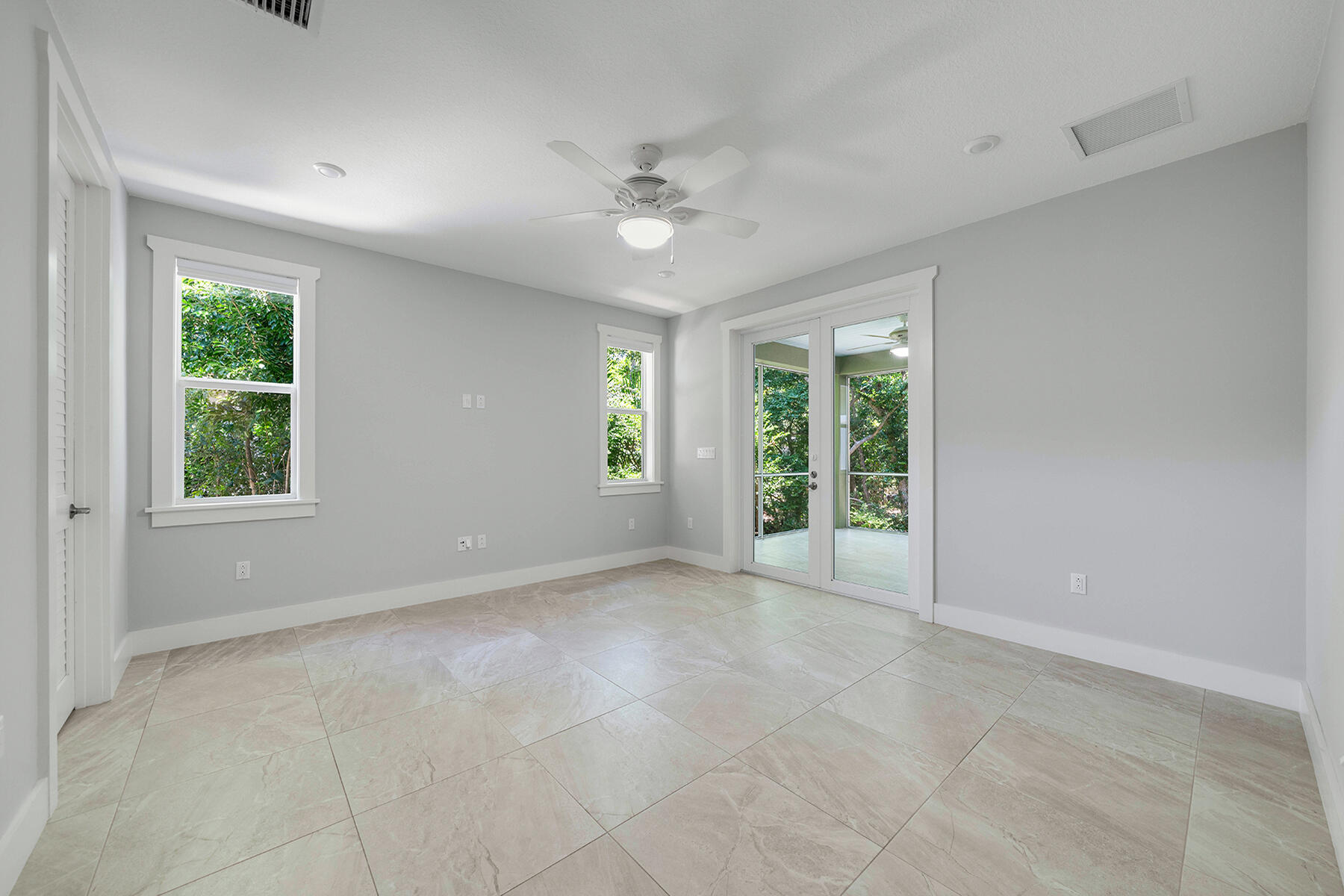 125 N Hammock Road