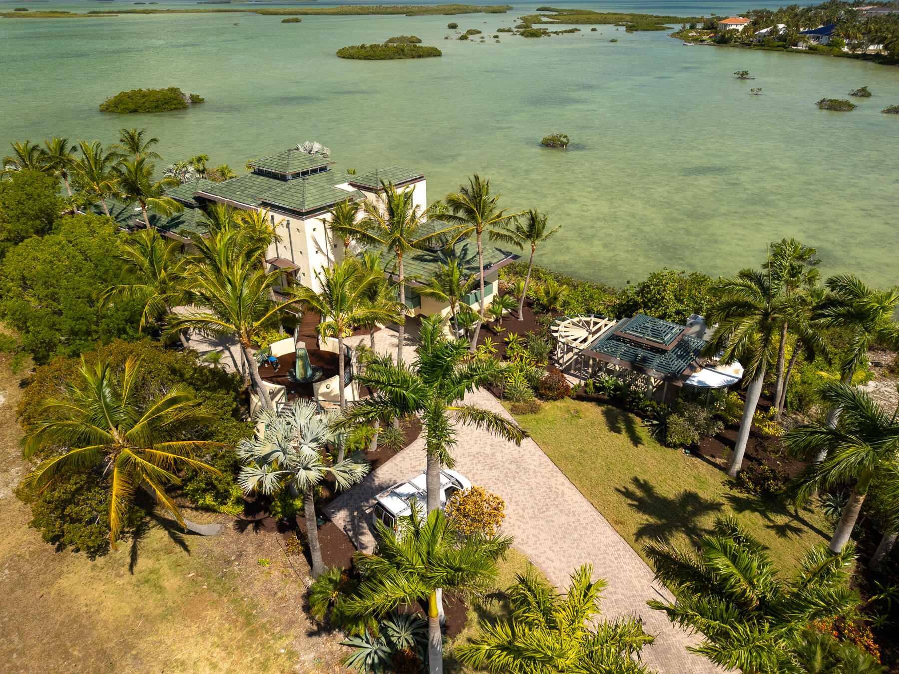 34 Cannon Royal Drive