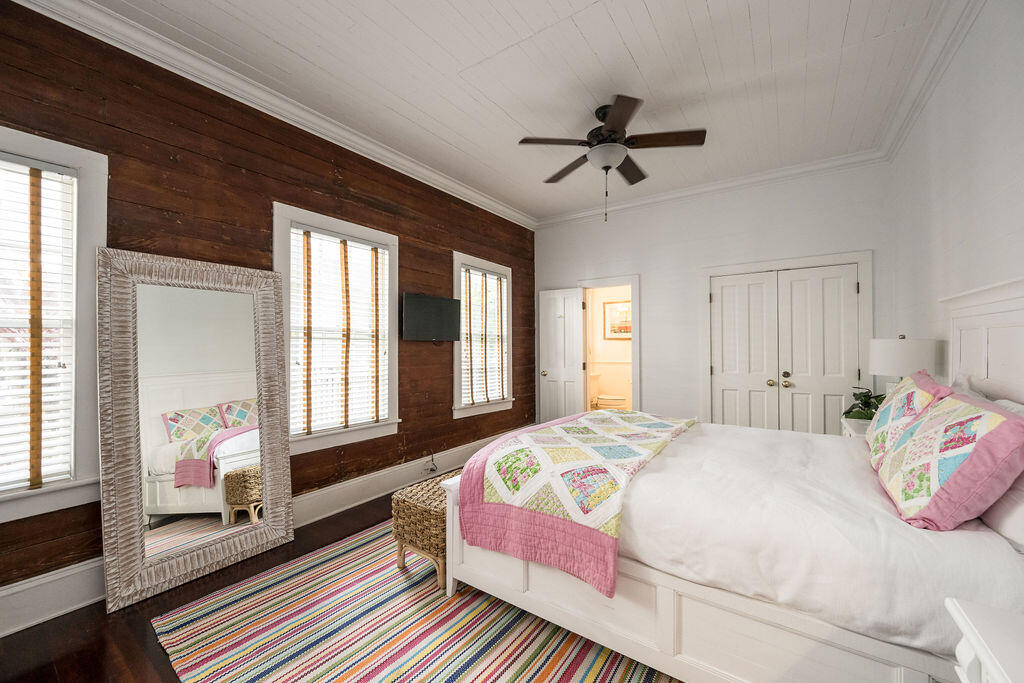 526 William Street Unit: 1