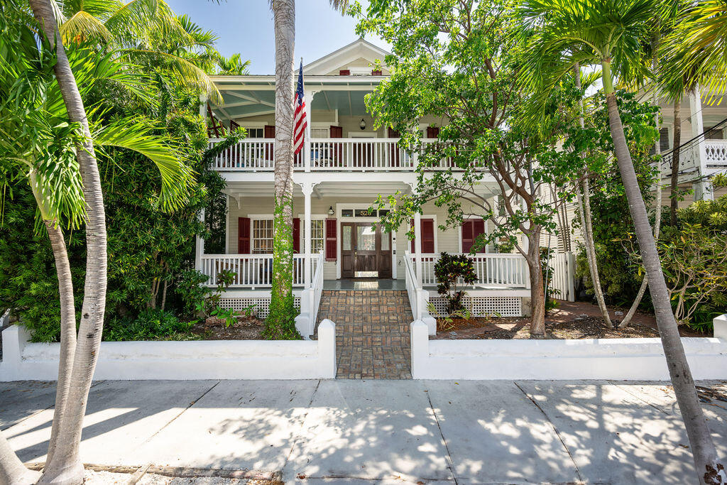 526 William Street Unit: 1