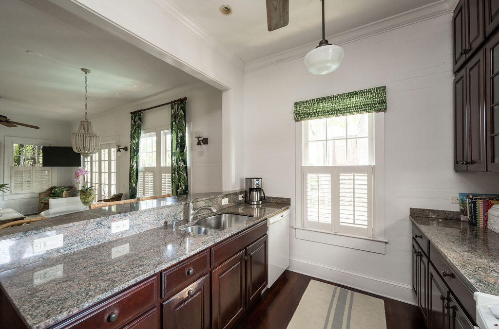 526 William Street Unit: 1