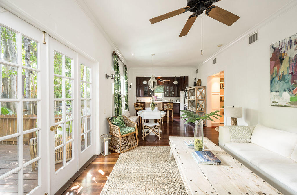 526 William Street Unit: 1