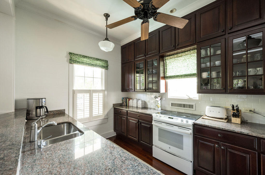 526 William Street Unit: 1